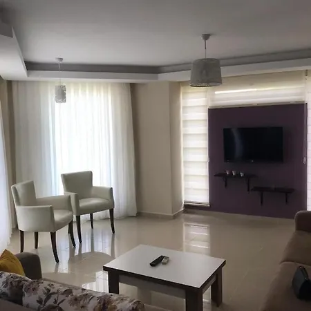 4 Bedrooms Bluehomes Appartement *
